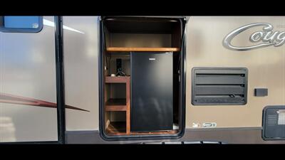 2015 KEYSTONE COUGAR M326 - Photo 8 - Aurora, MO 65605