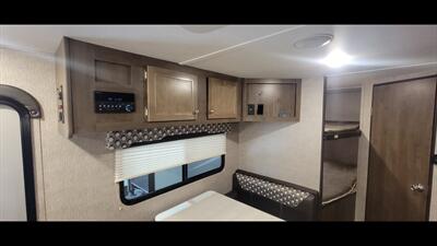 2019 DUTCHMEN COLEMAN 2125BH - Photo 20 - Aurora, MO 65605