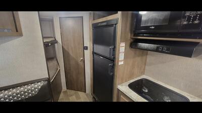 2019 DUTCHMEN COLEMAN 2125BH - Photo 19 - Aurora, MO 65605