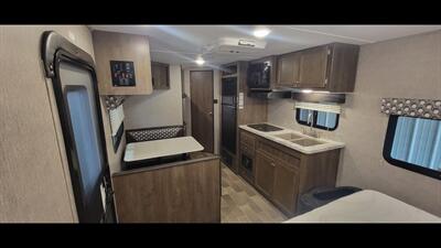 2019 DUTCHMEN COLEMAN 2125BH - Photo 11 - Aurora, MO 65605