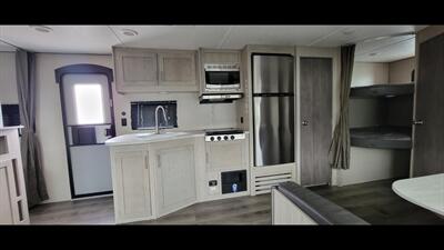 2022 COACHMEN CATALINA 261 BHS   - Photo 20 - Aurora, MO 65605