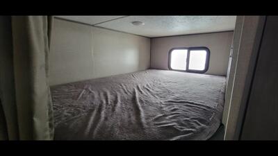 2022 COACHMEN CATALINA 261 BHS   - Photo 25 - Aurora, MO 65605