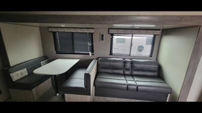 2022 COACHMEN CATALINA 261 BHS   - Photo 16 - Aurora, MO 65605