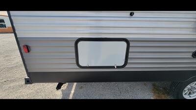 2022 COACHMEN CATALINA 261 BHS   - Photo 39 - Aurora, MO 65605