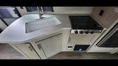 2022 COACHMEN CATALINA 261 BHS   - Photo 21 - Aurora, MO 65605