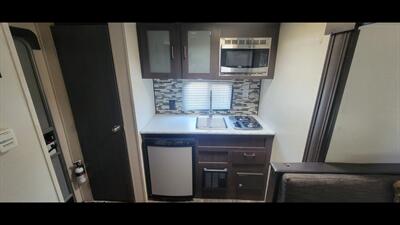 2019 SALEM FSX 200RK   - Photo 12 - Aurora, MO 65605