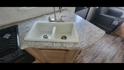 2019 BRAXTON CREEK 270RLS   - Photo 22 - Aurora, MO 65605