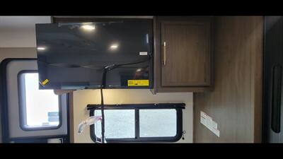 2027 COACHMEN FREEDOM EXPRESS 21SE - Photo 26 - Aurora, MO 65605