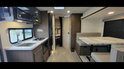 2027 COACHMEN FREEDOM EXPRESS 21SE - Photo 12 - Aurora, MO 65605