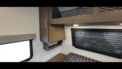 2027 COACHMEN FREEDOM EXPRESS 21SE - Photo 18 - Aurora, MO 65605