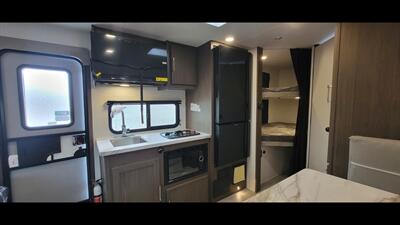 2027 COACHMEN FREEDOM EXPRESS 21SE - Photo 24 - Aurora, MO 65605