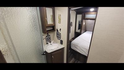 2018 KEYSTONE BULLET PREMIER 29 RKPR - Photo 33 - Aurora, MO 65605