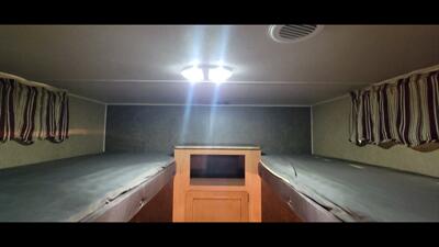 2015 FOREST RIVER CHEROKEE 284BH   - Photo 34 - Aurora, MO 65605