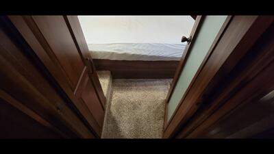 2013 KEYSTONE MONTANA 3725RL - Photo 37 - Aurora, MO 65605