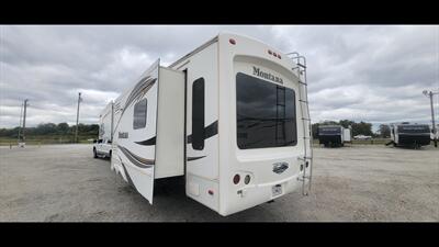 2013 KEYSTONE MONTANA 3725RL - Photo 6 - Aurora, MO 65605