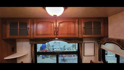 2013 KEYSTONE MONTANA 3725RL - Photo 25 - Aurora, MO 65605