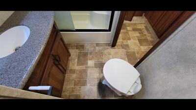2013 KEYSTONE MONTANA 3725RL - Photo 36 - Aurora, MO 65605