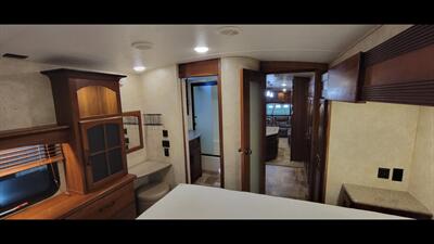 2013 KEYSTONE MONTANA 3725RL - Photo 41 - Aurora, MO 65605