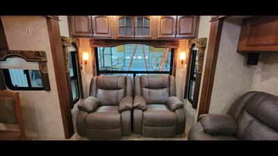 2013 KEYSTONE MONTANA 3725RL - Photo 20 - Aurora, MO 65605