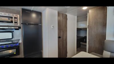 2022 Forest river Wildwood 273qbxl   - Photo 22 - Aurora, MO 65605