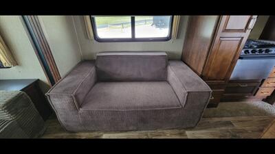 2018 KEYSTONE OUTBACK 330RL - Photo 21 - Aurora, MO 65605