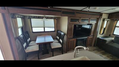 2018 KEYSTONE OUTBACK 330RL - Photo 28 - Aurora, MO 65605