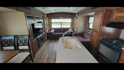 2018 KEYSTONE OUTBACK 330RL - Photo 18 - Aurora, MO 65605