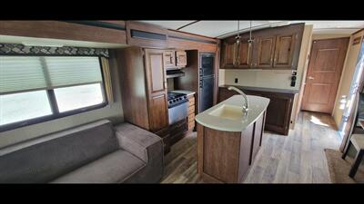 2018 KEYSTONE OUTBACK 330RL - Photo 23 - Aurora, MO 65605