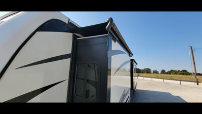 2018 KEYSTONE OUTBACK 330RL - Photo 13 - Aurora, MO 65605