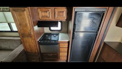 2018 KEYSTONE OUTBACK 330RL - Photo 25 - Aurora, MO 65605
