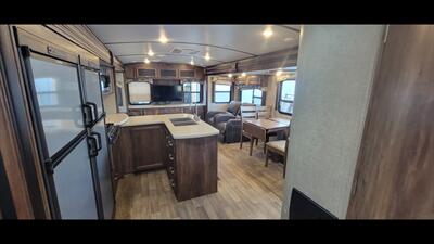 2018 KEYSTONE COUGAR 33SAB   - Photo 11 - Aurora, MO 65605