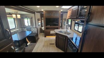 2018 FOREST RIVER PALOMINO SOLERA 240 BHS   - Photo 19 - Aurora, MO 65605