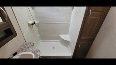 2018 FOREST RIVER WILDWOOD 39FDEN   - Photo 24 - Aurora, MO 65605