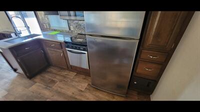 2018 FOREST RIVER WILDWOOD 39FDEN   - Photo 21 - Aurora, MO 65605