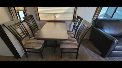 2018 FOREST RIVER WILDWOOD 39FDEN   - Photo 18 - Aurora, MO 65605
