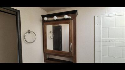2018 FOREST RIVER WILDWOOD 39FDEN   - Photo 27 - Aurora, MO 65605