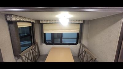 2019 FOREST RIVER FLAGSTAFF M-29 RSWS - Photo 33 - Aurora, MO 65605