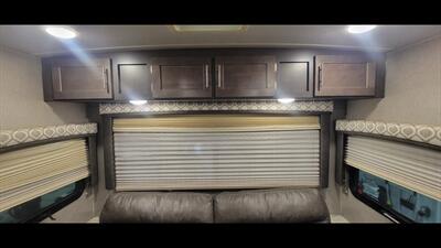 2019 FOREST RIVER FLAGSTAFF M-29 RSWS - Photo 27 - Aurora, MO 65605