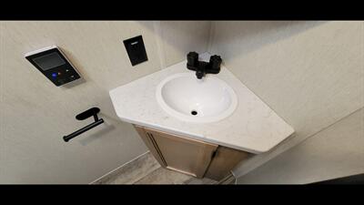 2024 FOREST RIVER WOLF PUP 17JW - Photo 32 - Aurora, MO 65605