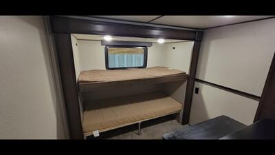 2020 GRAND DESIGN SOLITUDE 377MBS   - Photo 35 - Aurora, MO 65605