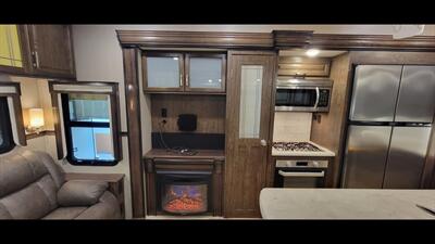 2020 GRAND DESIGN SOLITUDE 377MBS   - Photo 21 - Aurora, MO 65605
