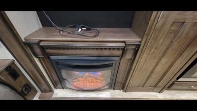 2020 GRAND DESIGN SOLITUDE 377MBS   - Photo 22 - Aurora, MO 65605