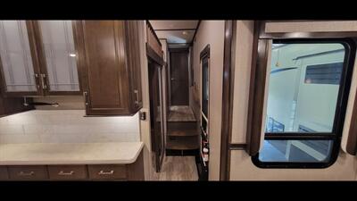 2020 GRAND DESIGN SOLITUDE 377MBS   - Photo 33 - Aurora, MO 65605