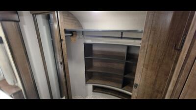 2020 GRAND DESIGN SOLITUDE 377MBS   - Photo 53 - Aurora, MO 65605