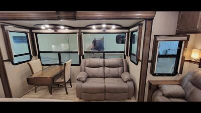 2020 GRAND DESIGN SOLITUDE 377MBS   - Photo 29 - Aurora, MO 65605
