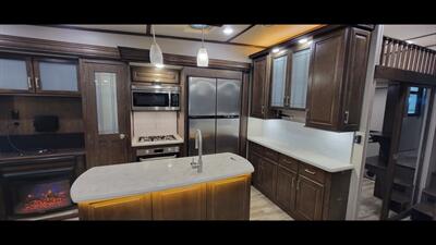 2020 GRAND DESIGN SOLITUDE 377MBS   - Photo 16 - Aurora, MO 65605