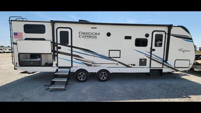 2023 COACHMEN FREEDOM EXPRESS 287BHDS - Photo 1 - Aurora, MO 65605