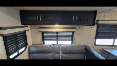 2023 COACHMEN FREEDOM EXPRESS 287BHDS - Photo 16 - Aurora, MO 65605