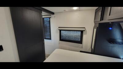 2023 COACHMEN FREEDOM EXPRESS 287BHDS - Photo 42 - Aurora, MO 65605
