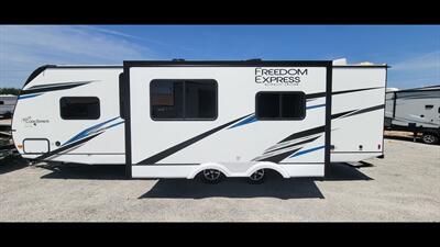 2023 COACHMEN FREEDOM EXPRESS 287BHDS - Photo 5 - Aurora, MO 65605